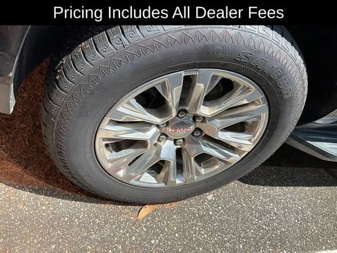Used 2021 GMC Yukon XL Denali AWD/4WD image 10