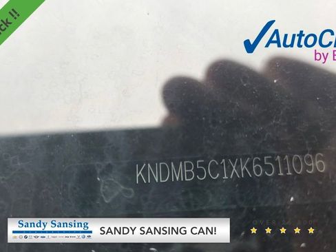 Used 2019 Kia Sedona LX image 1