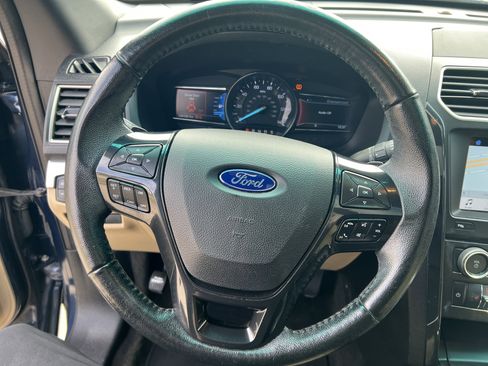 Used 2017 Ford Explorer XLT w/ Equipment Group 202A image 17