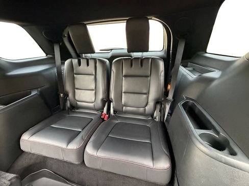 Used 2019 Ford Explorer Sport w/ Ford Safe & Smart Package AWD/4WD image 21