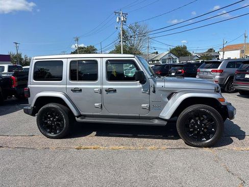 Certified 2021 Jeep Wrangler Unlimited Sahara w/ Cold Weather Group image 2