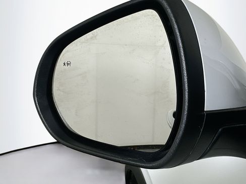 Used 2025 Buick Encore GX Preferred FWD image 16
