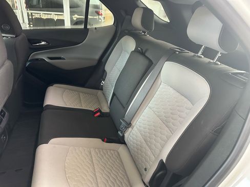 Used 2021 Chevrolet Equinox LS w/ LS Convenience Package FWD image 22