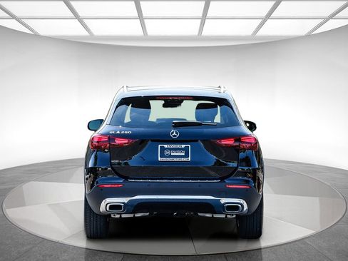 Certified 2025 Mercedes-Benz GLA 250 image 3
