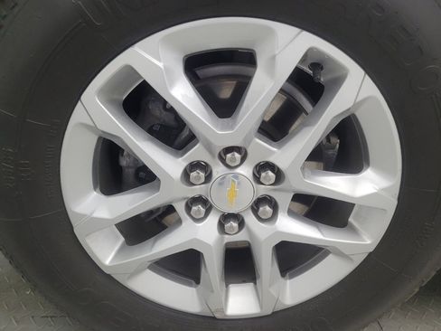 Used 2021 Chevrolet Traverse LT AWD/4WD image 31