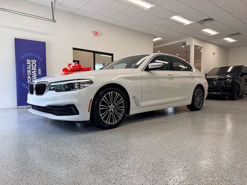 Used 2019 BMW 530i w/ Premium Package RWD image 15