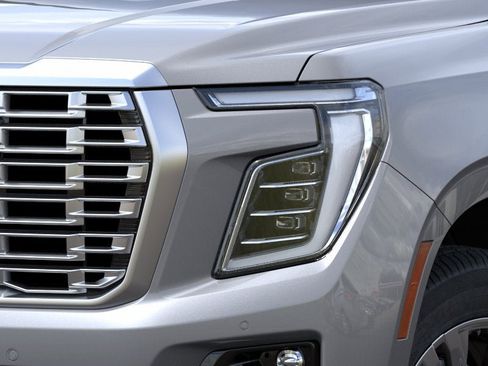 New 2026 GMC Yukon Denali w/ Sun & Power Step Package AWD/4WD image 34