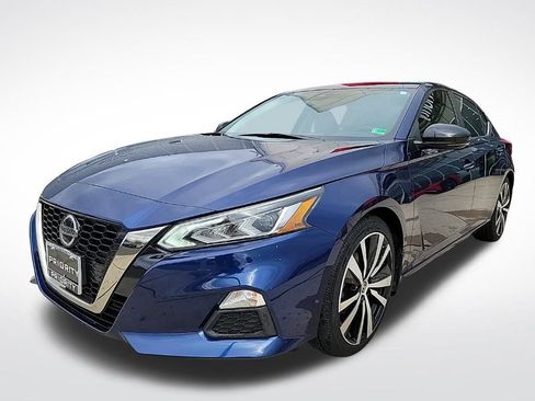 Used 2020 Nissan Altima 2.5 SR w/ Premium Package image 1