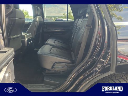 Used 2019 Ford Expedition Limited AWD/4WD image 17