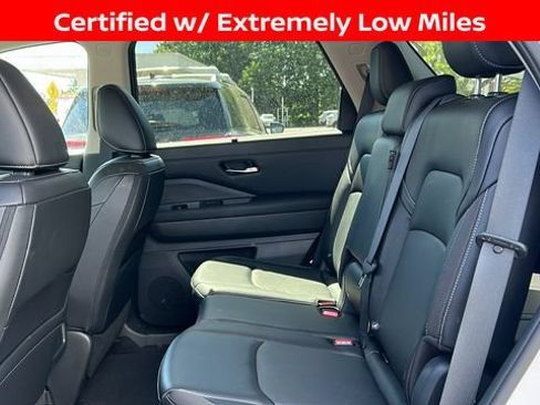 Certified 2023 Nissan Pathfinder SL AWD/4WD image 20