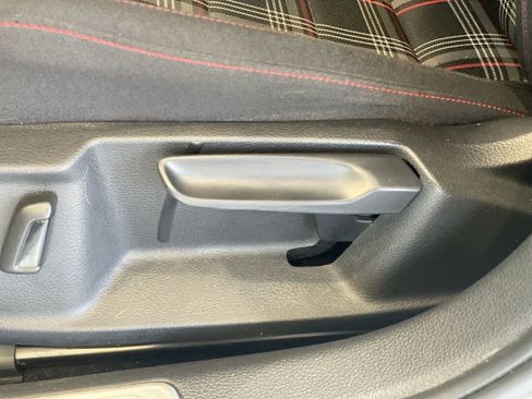 Used 2018 Volkswagen GTI S FWD image 14