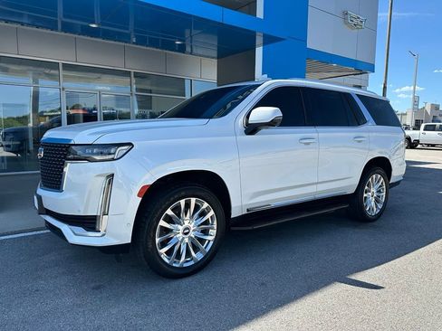 Used 2023 Cadillac Escalade Premium Luxury w/ LPO, Illumination Package RWD image 1