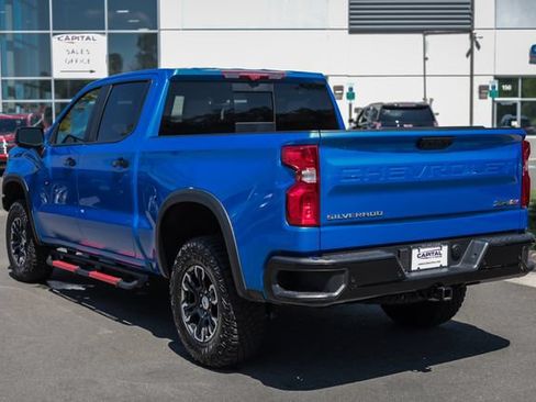 Used 2025 Chevrolet Silverado 1500 ZR2 w/ Technology Package AWD/4WD image 11