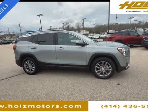 Certified 2024 GMC Terrain SLT AWD/4WD image 9