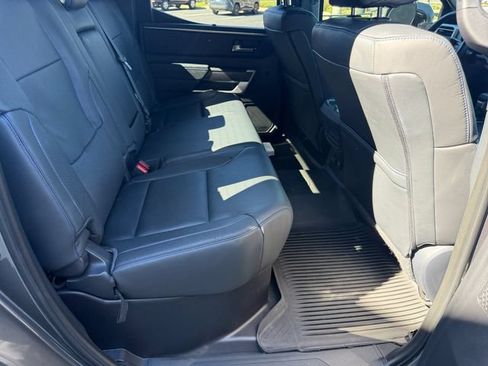 Used 2023 Toyota Tundra Platinum AWD/4WD image 9