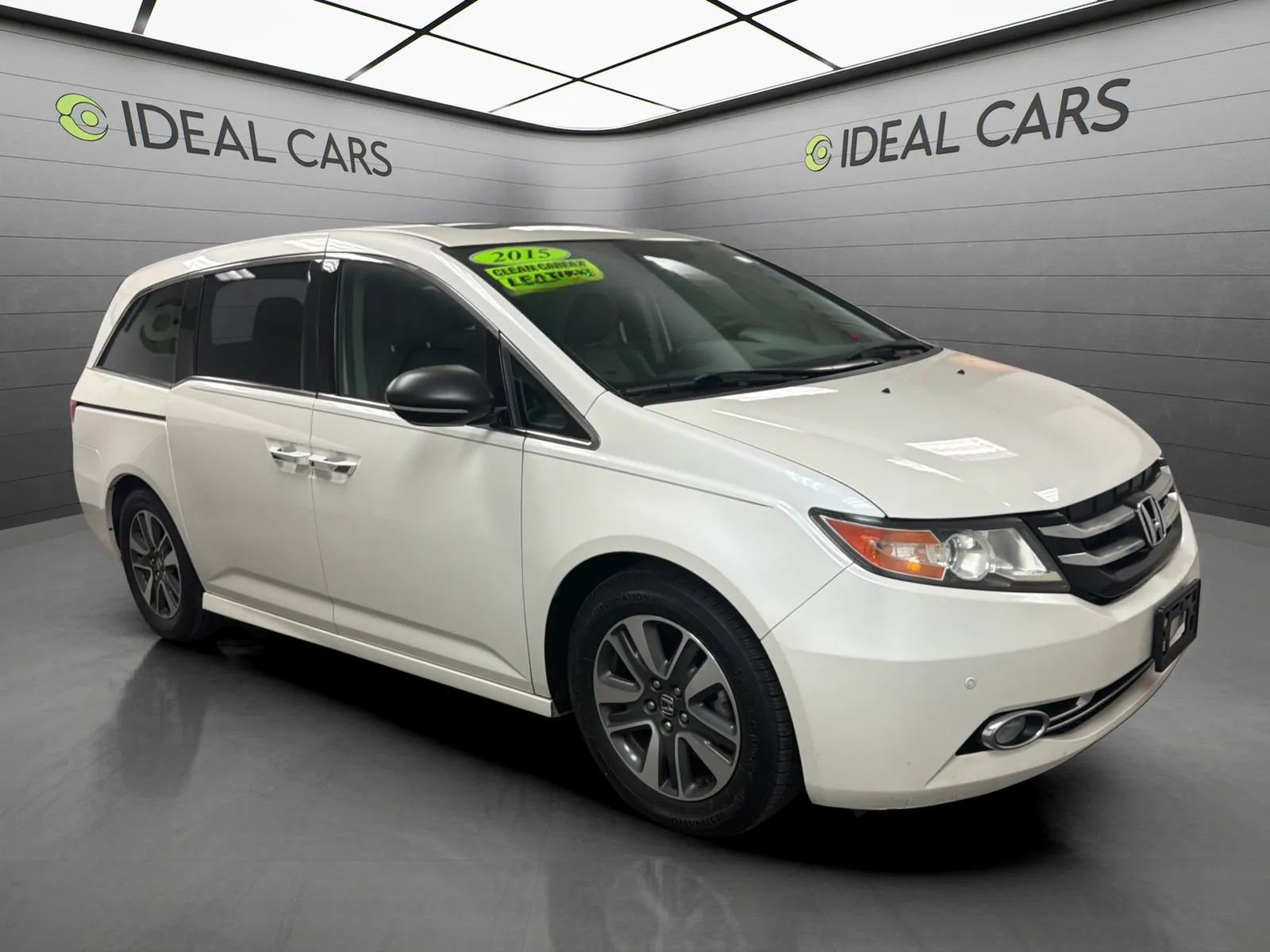 Used 2015 Honda Odyssey Touring Elite image 3