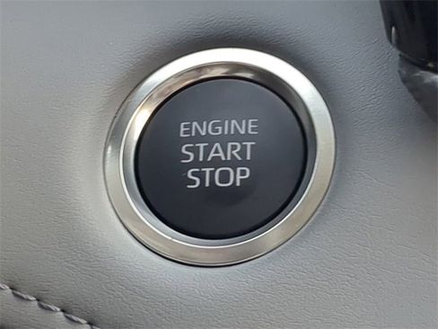 New 2026 Toyota Highlander Platinum image 28