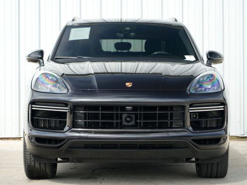 Used 2021 Porsche Cayenne Turbo S image 7