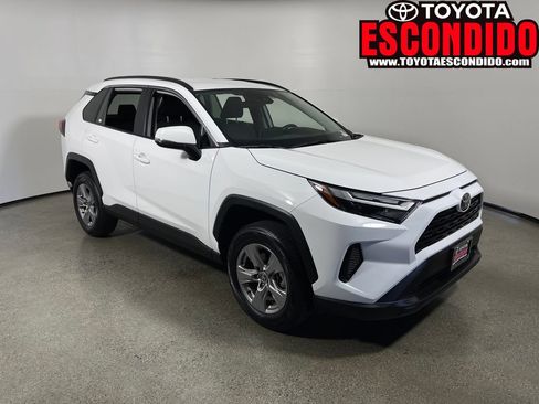 Certified 2025 Toyota RAV4 XLE FWD image 1