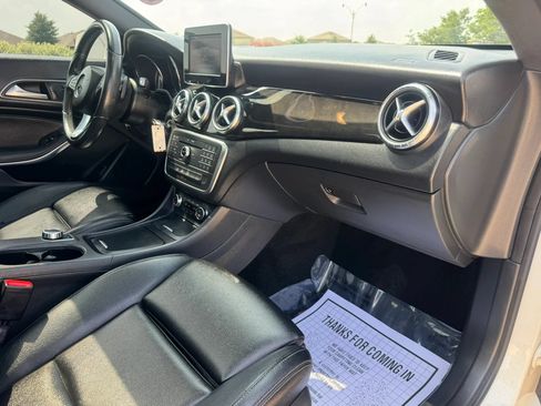 Used 2016 Mercedes-Benz CLA 250 image 37