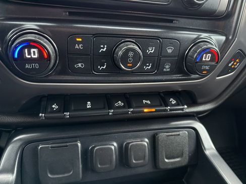 Used 2015 GMC Sierra 1500 SLT w/ All-Terrain Package AWD/4WD image 32