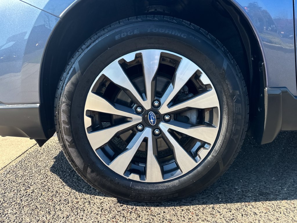 Used 2017 Subaru Outback 2.5i Limited AWD/4WD image 9