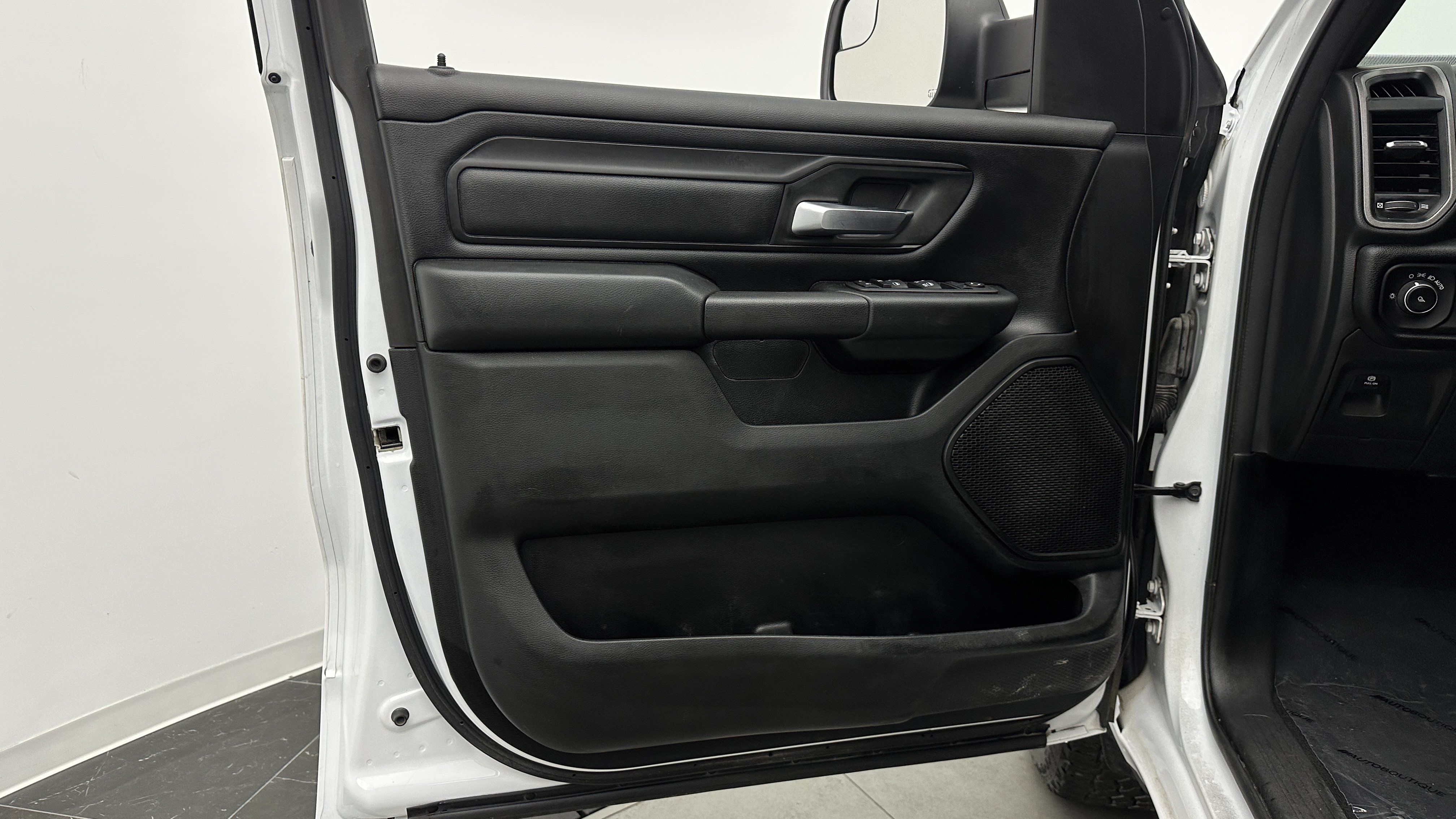 Used 2022 RAM 1500 Tradesman RWD image 10