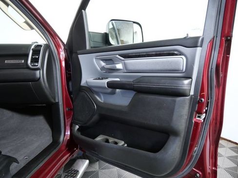 Used 2019 RAM 1500 Big Horn AWD/4WD image 10