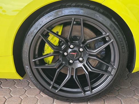 Used 2023 Chevrolet Corvette Z06 w/ Stealth Interior Trim Package RWD image 6