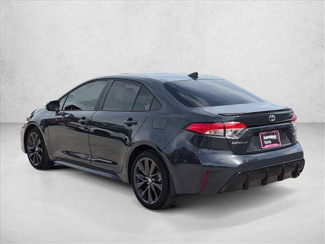 Used 2025 Toyota Corolla SE FWD image 8