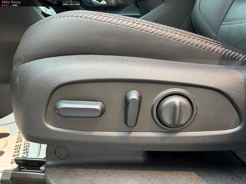Used 2024 GMC Terrain Denali AWD/4WD image 21