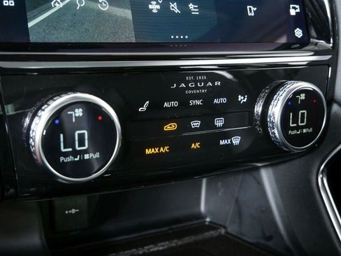 Used 2021 Jaguar E-PACE SE AWD/4WD image 17