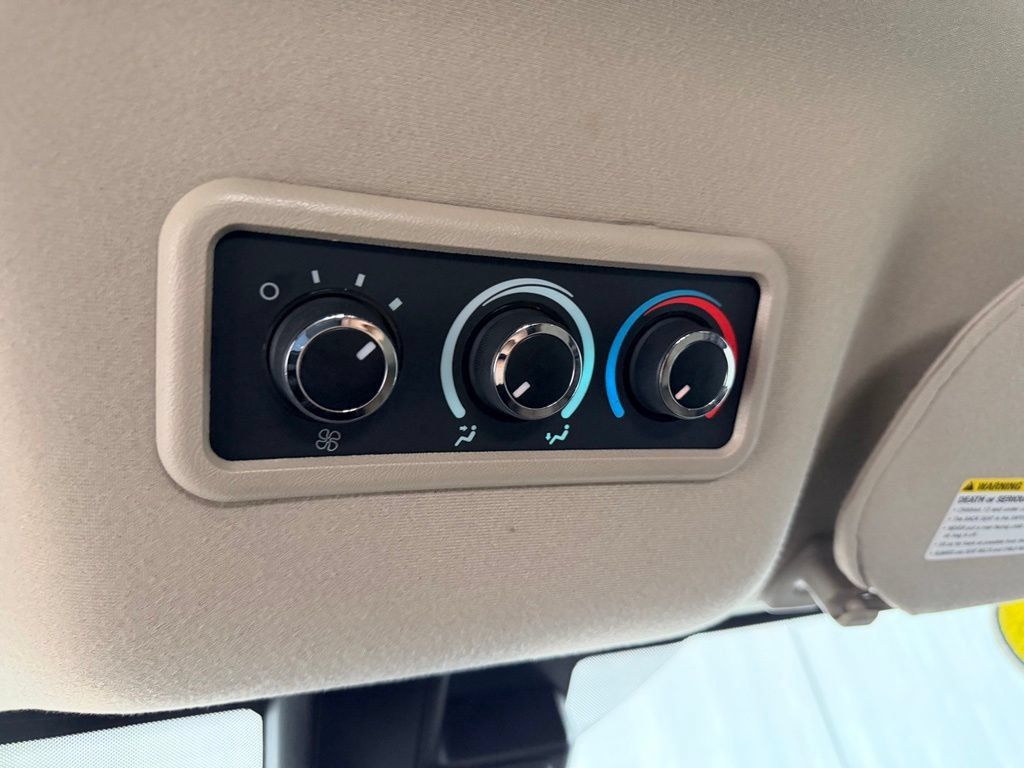 Used 2020 Chevrolet Express 3500 LT w/ LT Preferred Equipment Group RWD image 21