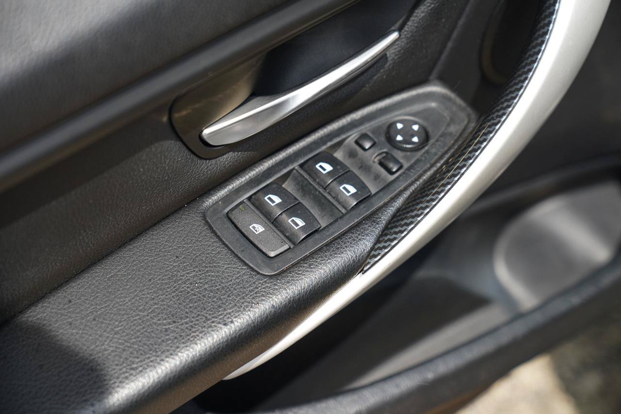 Used 2013 BMW 328i Sedan RWD image 18
