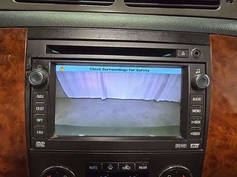 Used 2009 Chevrolet Tahoe LTZ AWD/4WD image 24