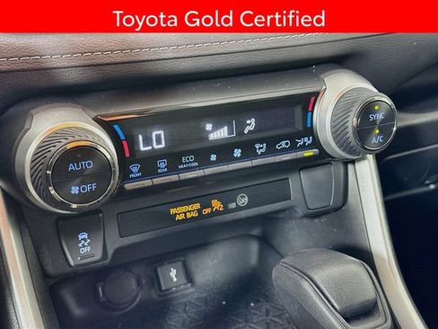 Certified 2022 Toyota RAV4 XLE AWD/4WD image 16