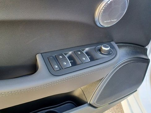 Used 2024 Alfa Romeo Giulia Veloce image 14