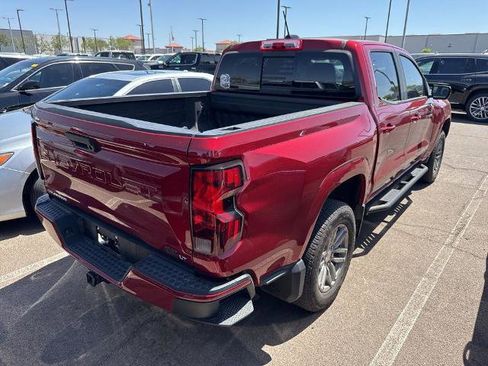 Used 2024 Chevrolet Colorado LT w/ LT Convenience Package II RWD image 3