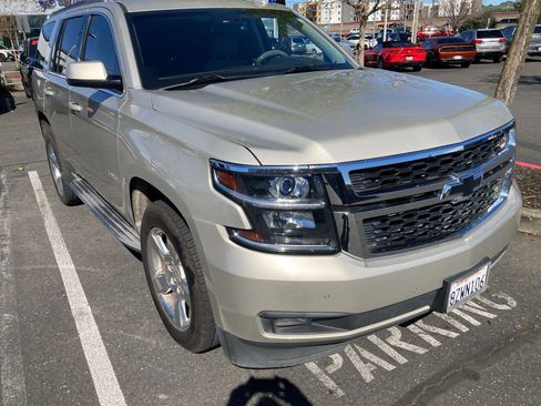 Used 2017 Chevrolet Tahoe LT w/ Luxury Package image 6