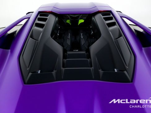 Used 2025 Lamborghini Revuelto AWD/4WD image 27