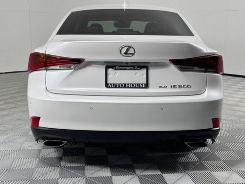 Used 2018 Lexus IS 300 AWD w/ Comfort Package image 6