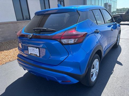 Used 2023 Nissan Kicks S FWD image 4