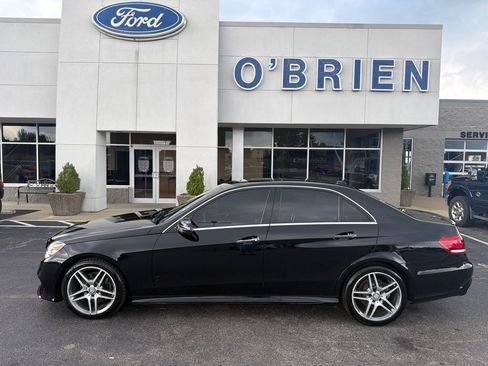 Used 2016 Mercedes-Benz E 350 4MATIC Sedan image 2