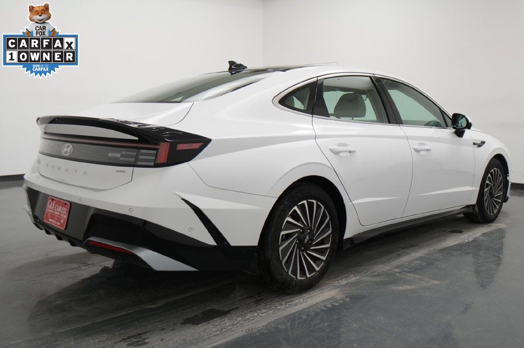 Used 2025 Hyundai Sonata Limited FWD image 8