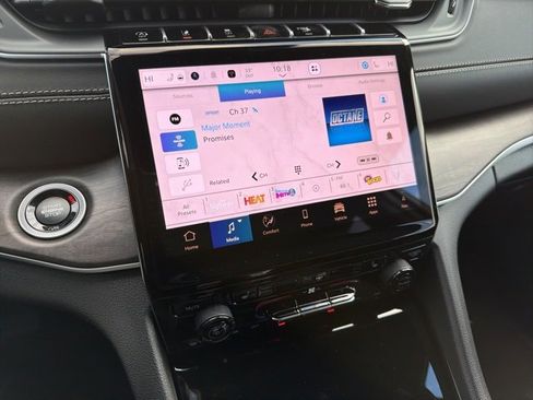 New 2025 Jeep Grand Cherokee Limited image 16