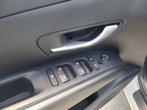 Used 2023 Hyundai Tucson SEL FWD image 18