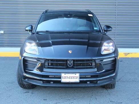 New 2026 Porsche Macan Base image 11