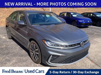 Certified 2025 Volkswagen Jetta SE