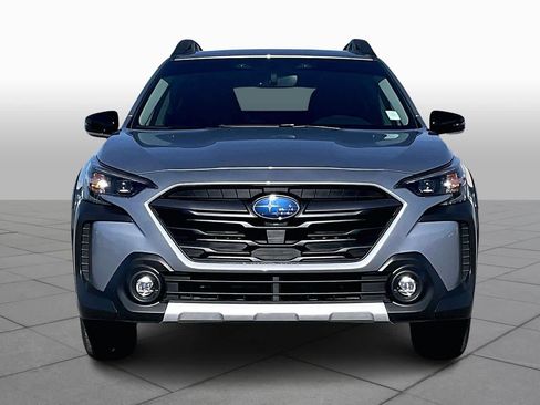 Used 2025 Subaru Outback Limited image 3