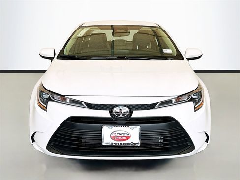 New 2025 Toyota Corolla LE image 2